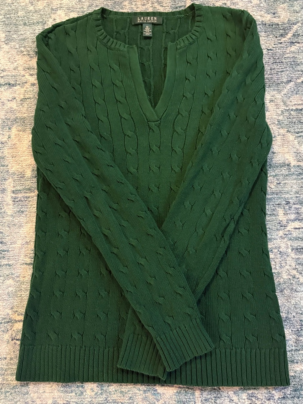 Like New!! Woman’s Vintage Ralph Lauren Emerald Green Cable-Knit V-Neck Sweater